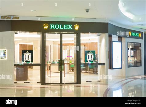 roosevelt field mall rolex